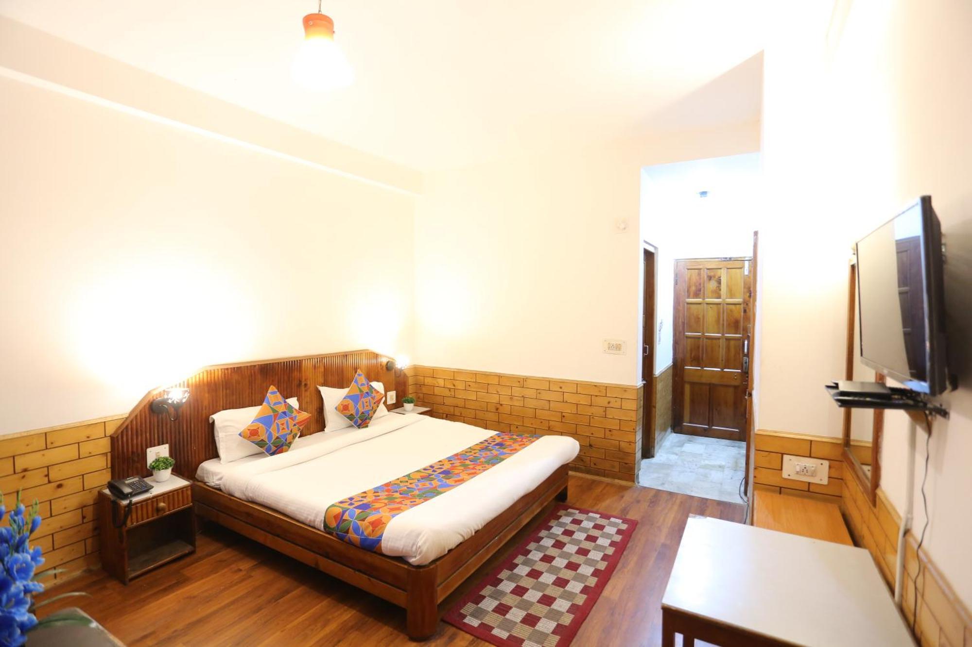 Hotel Surbhi Vashist Exterior photo